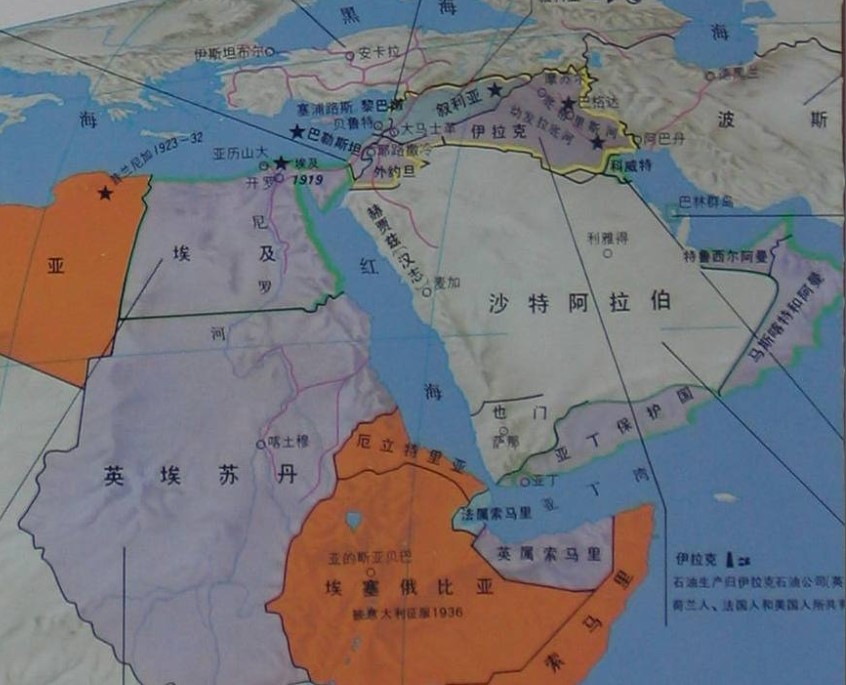 一战后的中东形势波谲云诡在1915年一战局势恶化的阴影下,英国人开始