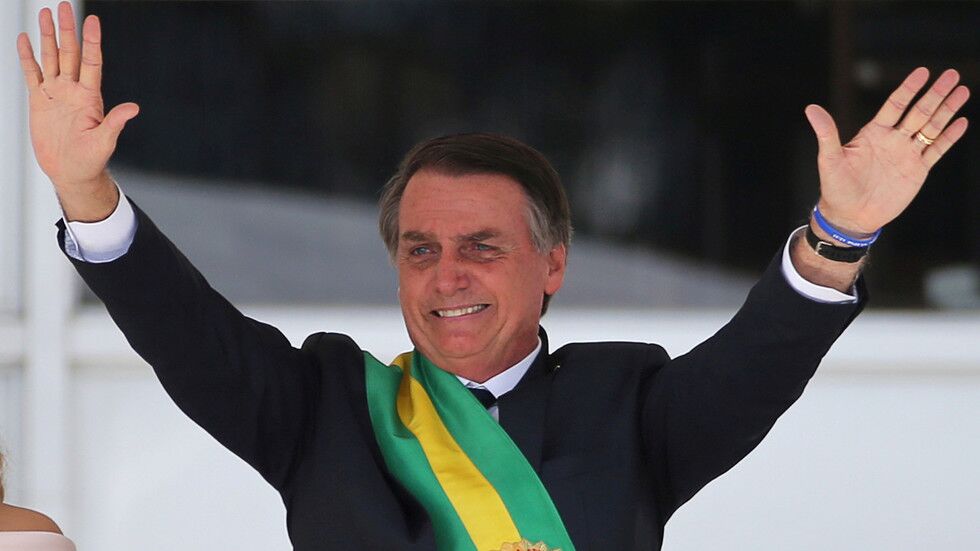 巴西新总统考虑让美在巴建军事基地 将搬驻以