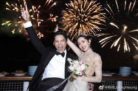 甜到齁！向佐郭碧婷婚礼照曝光 萧敬腾唱祝歌