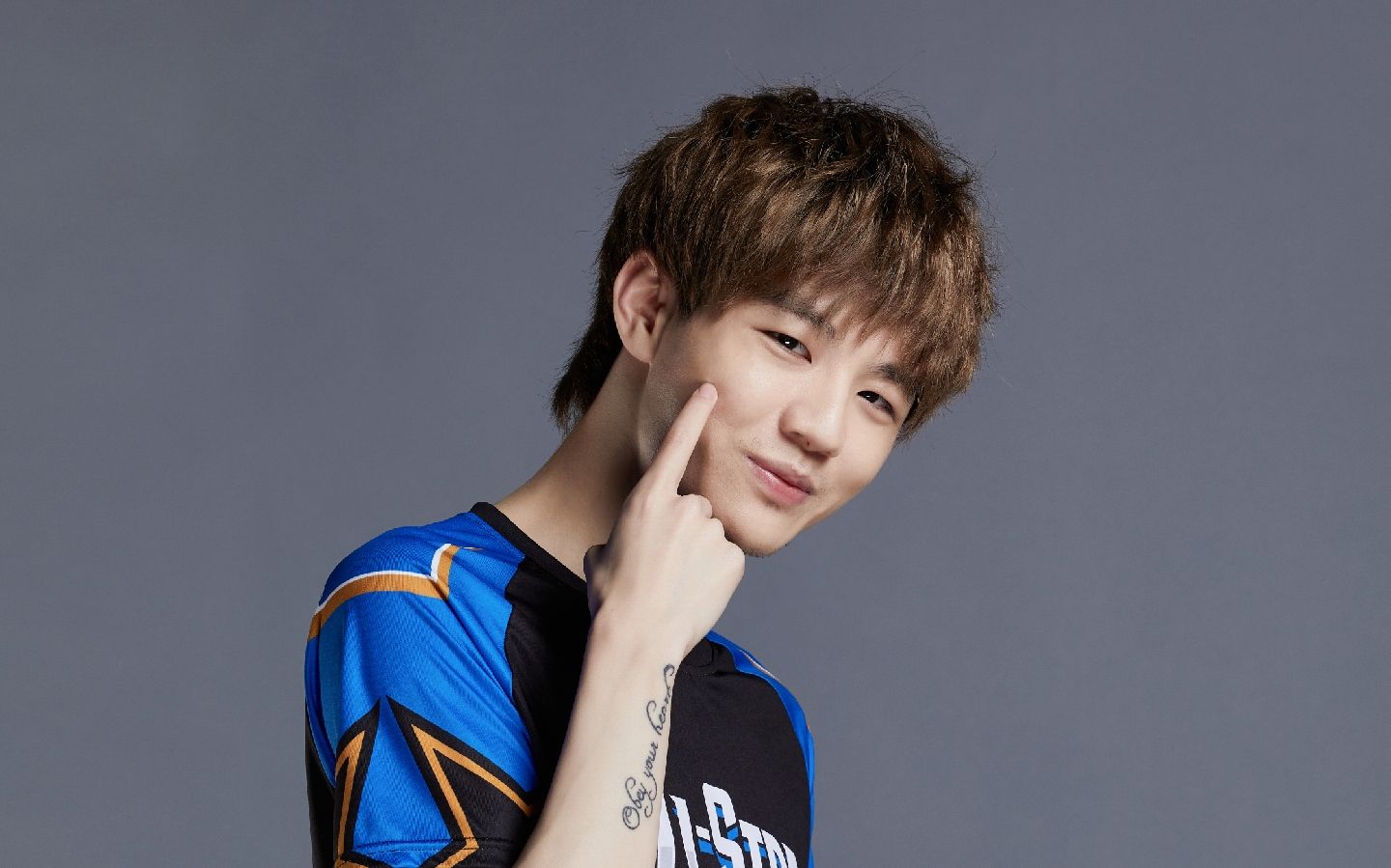 刘青松对自己的成绩还不太满意.