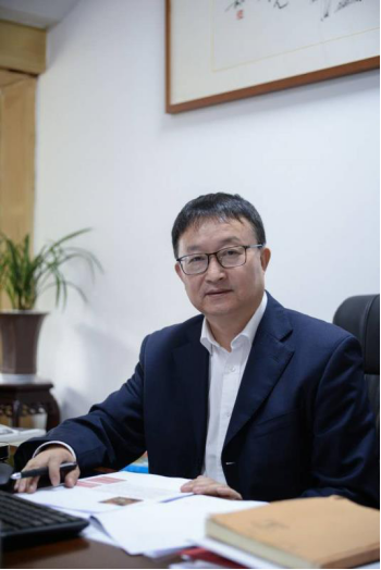 成都杜甫草堂博物馆馆长 刘洪在界面四川"天府文脉 文创崛起"系列专访