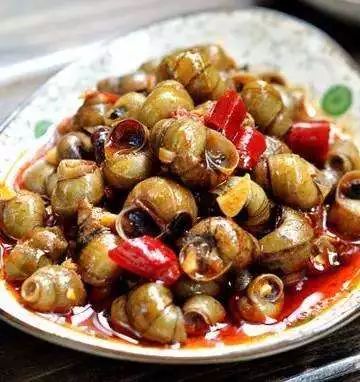 旮旯牛"少写了个"旯"说他认字吧这"旮牛"比"蜗牛"难写多了你说不认字