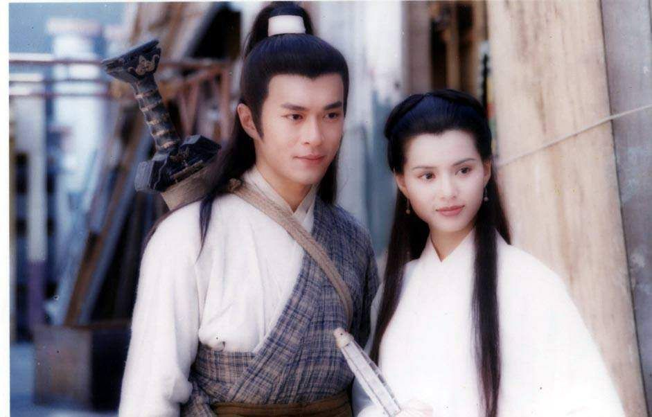 据悉,李若彤曾出演95版《神雕侠侣》中的小龙女以及96版《天龙八部》