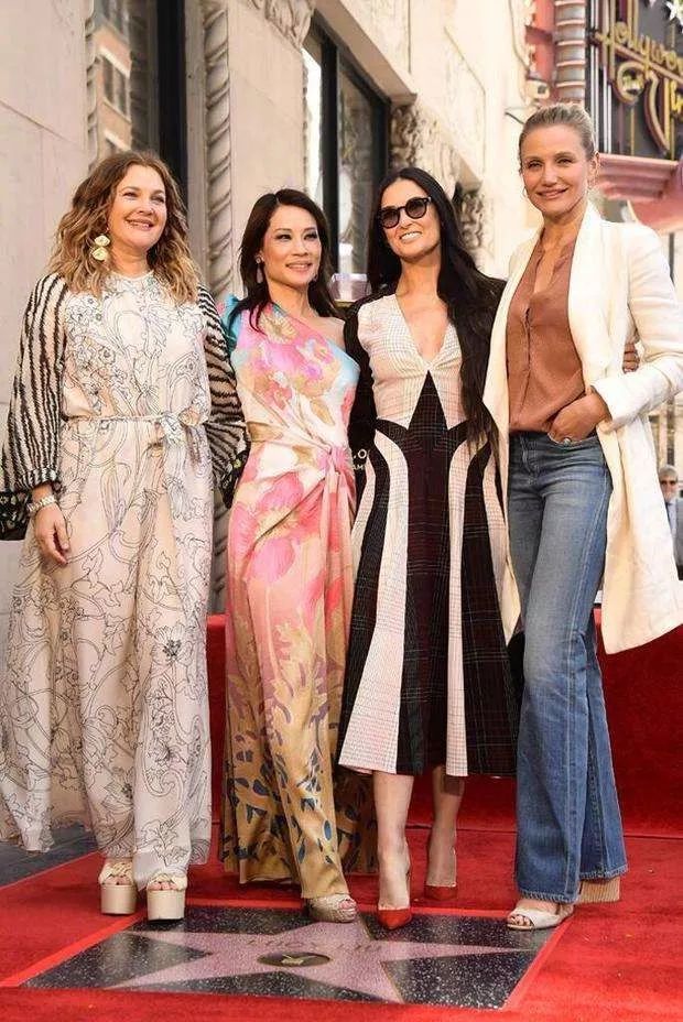 刘玉玲与邓文迪两个射手座女人的不同命运