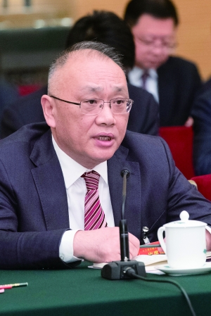 上海建工徐征:科技创新"添砖"  规范经营"加瓦"