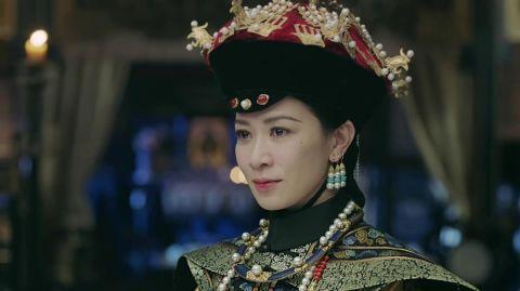 以前看过她演的金枝欲孽,很经典,到现在都还觉得她的名字叫尔淳.