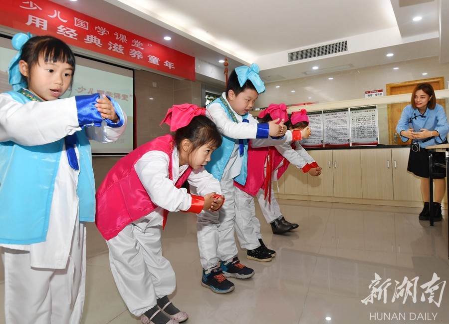 古诗文诵读：在文化滋养中探寻心灵归宿