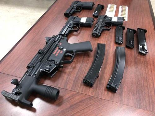 警方查获改造枪械.台湾《中时电子报》吴敏菁翻摄