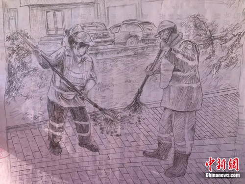 拿起扫把是环卫工,放下笤帚是画家