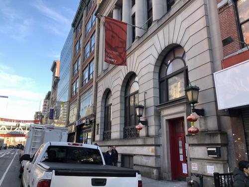 且林士果图书馆预计将于3月2日重新开放.