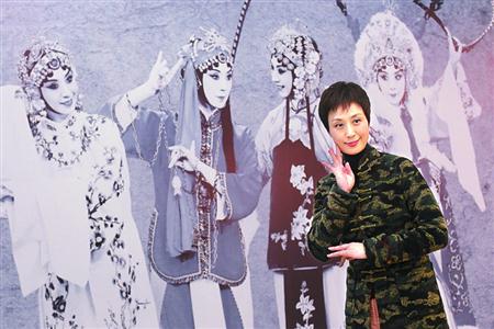 一天唱尽“四大名旦”代表作 著名京剧演员史依弘在上海大剧院推出专场|上海大剧院|史依弘|春闺梦_新浪新闻