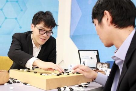 柯洁再胜李世石 和人下棋的感觉很幸福
