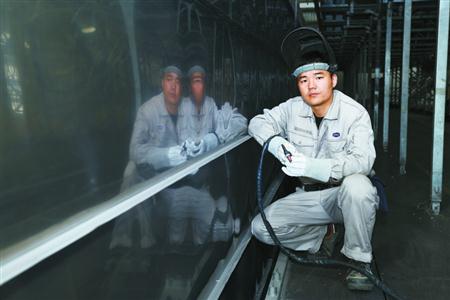 张冬伟:用焊枪书写"中国荣耀"