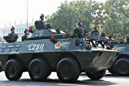 装甲猛虎 气吞万里