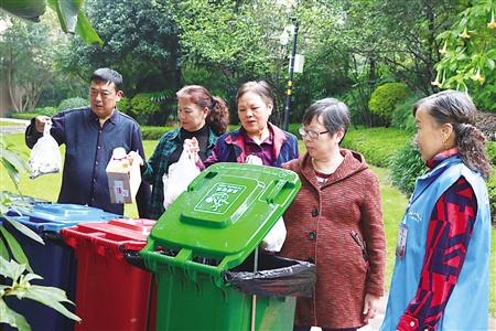 垃圾分类试点获社区居民点赞