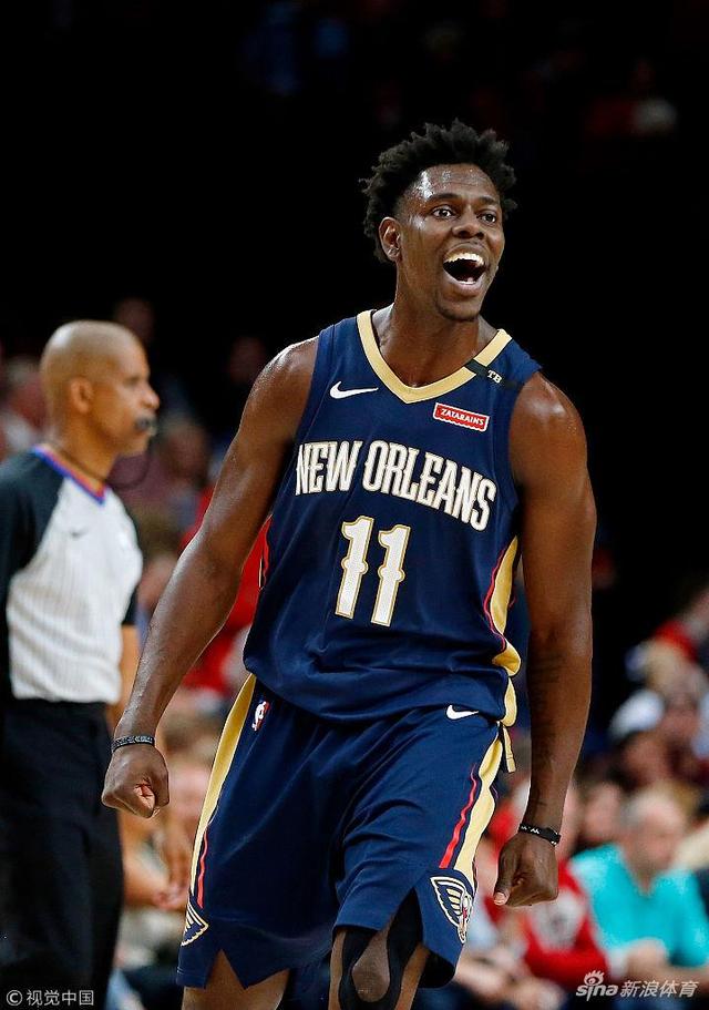 过去的这两场看,霍乐迪这份合同鹈鹕给的太值了