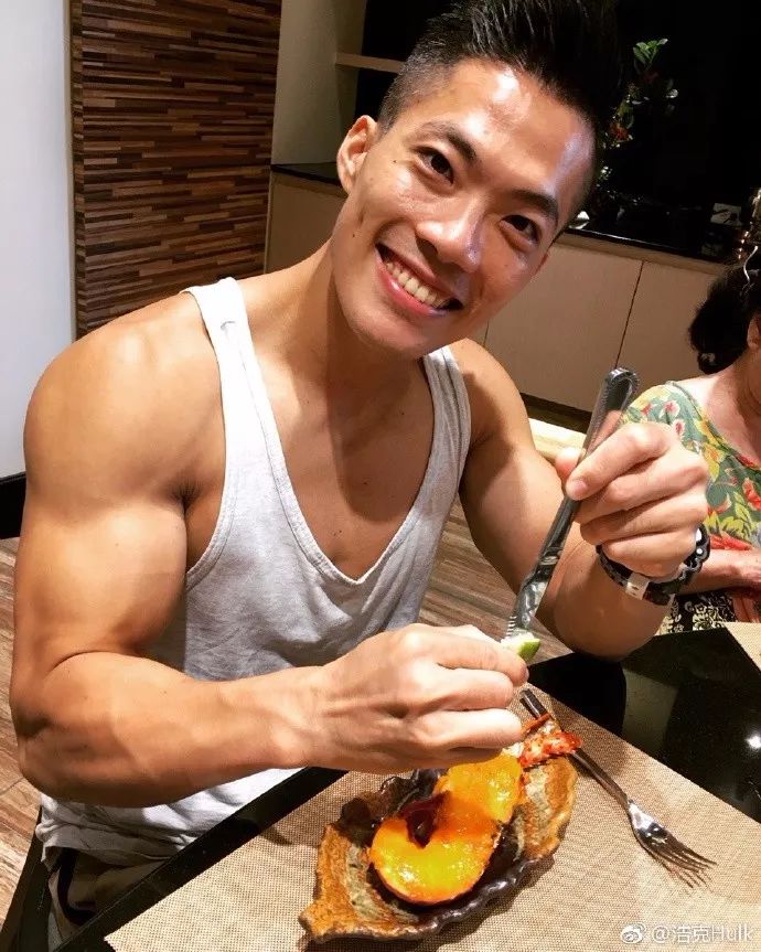 哥的胸肌火啦!杰伦新歌mv的"肌肉男"原来是他!