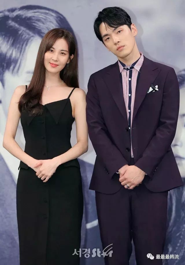 金正贤,再怎么入戏也不能这样当众甩脸吧!|徐贤|发布会|黑脸_新浪新闻