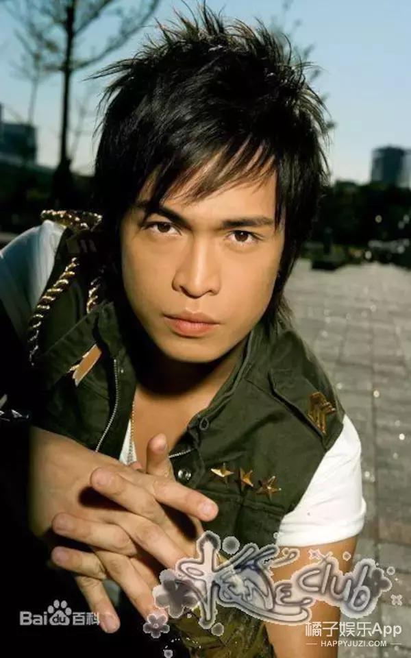 还记得微笑pasta里的何瑞哲吗他现在长这样啦