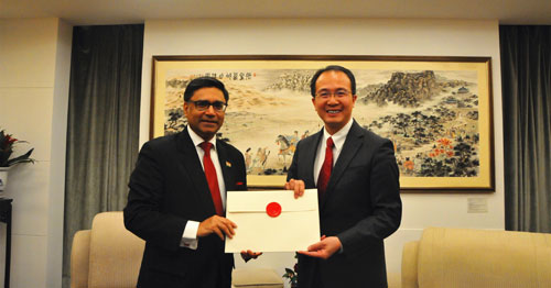 印度新任驻华大使递交国书副本。（外交部网站）