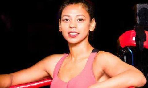 女子患精神疾病遭丈夫抛弃拳击让她恢复自信和笑容