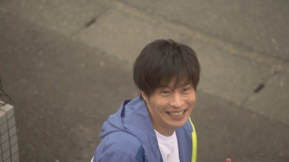 电视剧 轮到你了 的主人公田中圭饰演的手塚翔太演唱的 手机新浪网