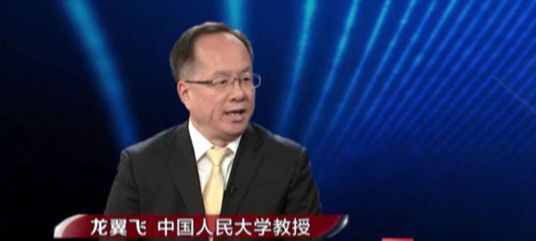 父亲离世离家20年未归母亲突然出现 争夺百万