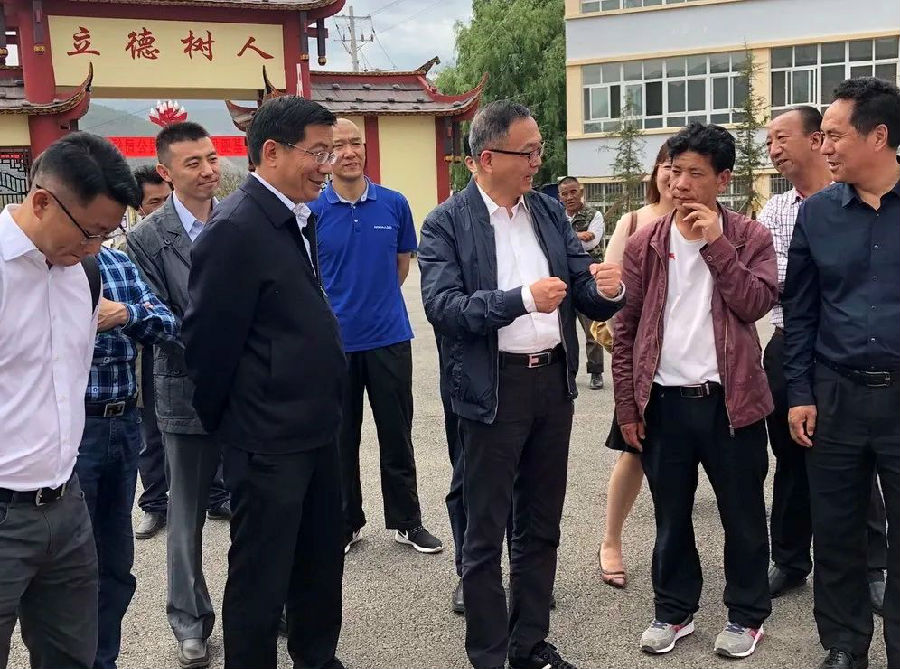 党委书记,董事长袁欣一行赴宁蒗助力脱贫攻坚取得决定性胜利