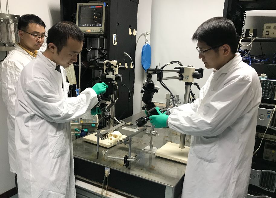 该给科研经费的使用"松松绑"| 新京报专栏