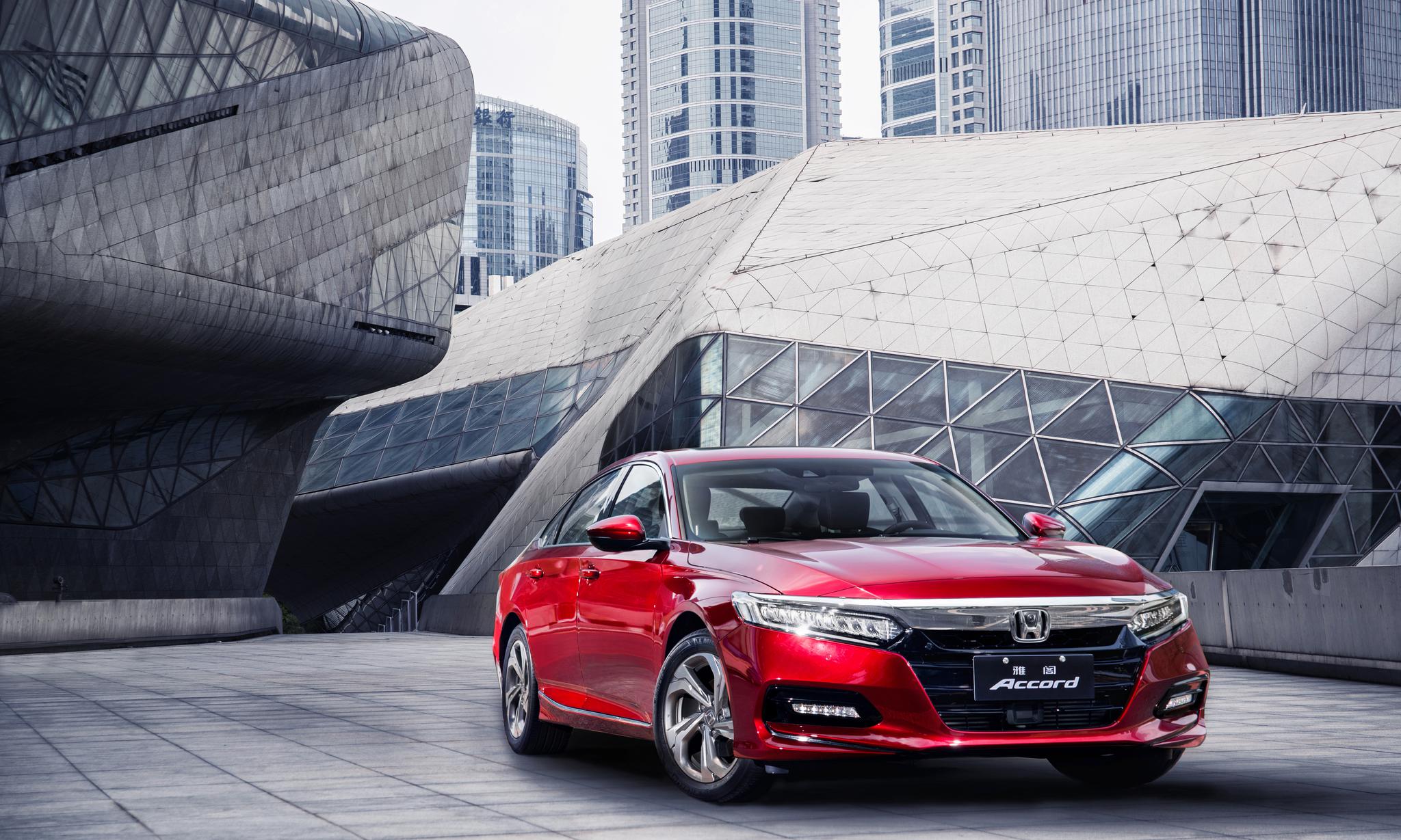 十凡完美试驾第十代雅阁260sportturbo