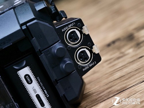 专业摄像新选择 松下au-eva1摄像机评测