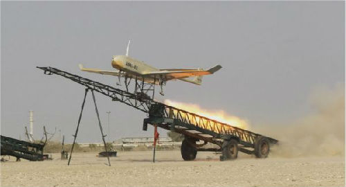  伊朗军队在演习中发射无人机（俄罗斯卫星通讯社）