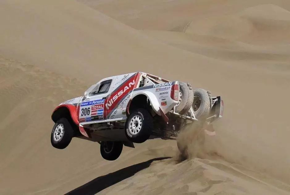 崛起的改装车文化:从《飞驰人生》到秋名山决战