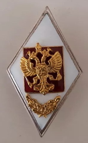 在伏龙芝军事学院学习,从某种意义上说,条令条例就是作战理论,作战