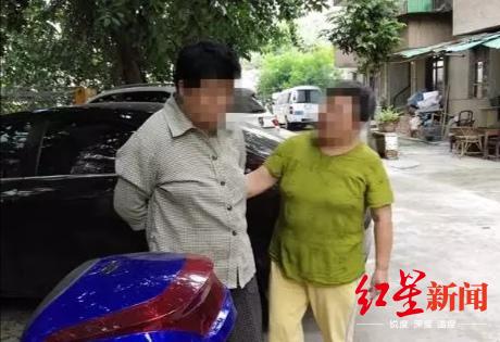 幼兰终于回家了(左)