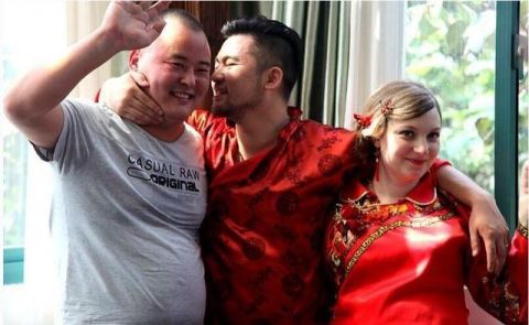 俄罗斯女孩嫁给中国男人,大家的关注点却在新娘的肚子上