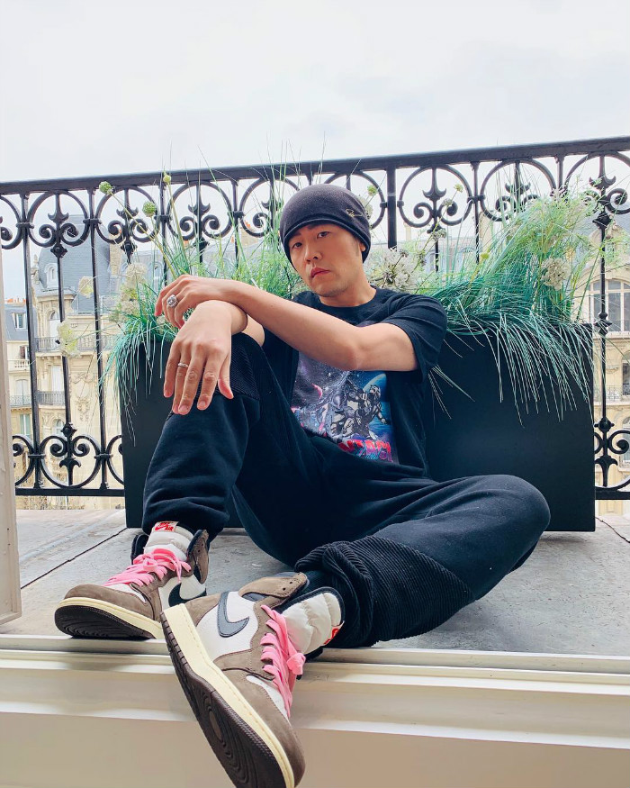 明星中从来不乏爱鞋之人,而周杰伦绝对算是其中翘楚!