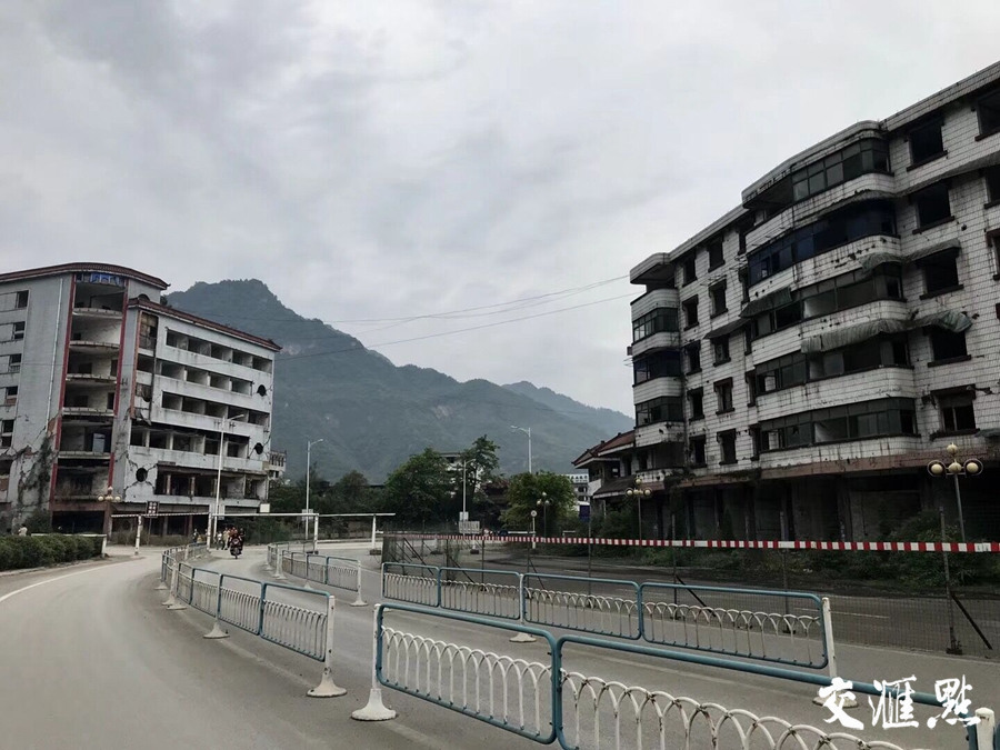 东汽汽轮机厂工作人员告诉记者,当年的地震让东汽汉旺基地遭受了重创