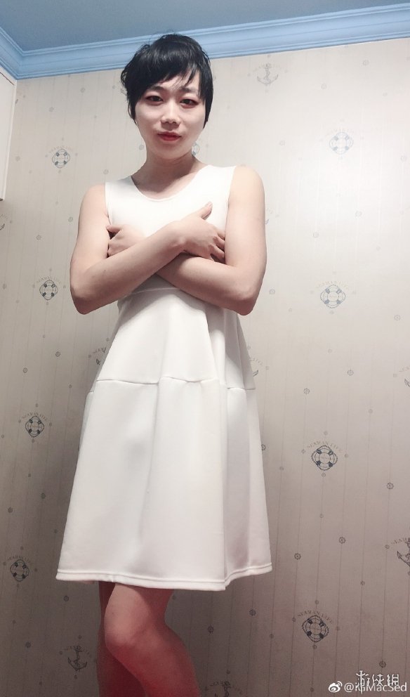 ig队员macsed女仆装哄睡孙一峰 黄旭东:我要吐了!