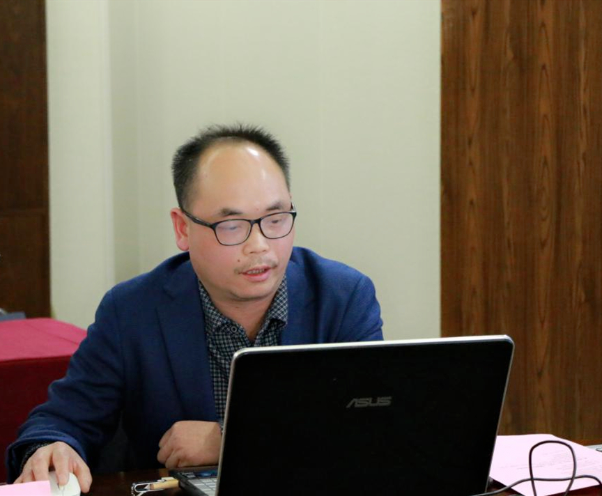 首席专家罗宗宇教授发言与会人员合影责任编辑:金理琦