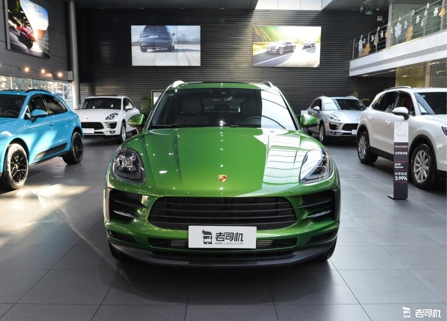 「到店实拍」曼巴绿的macan见过吗?光这个车漆就要1万1[$哭笑$]