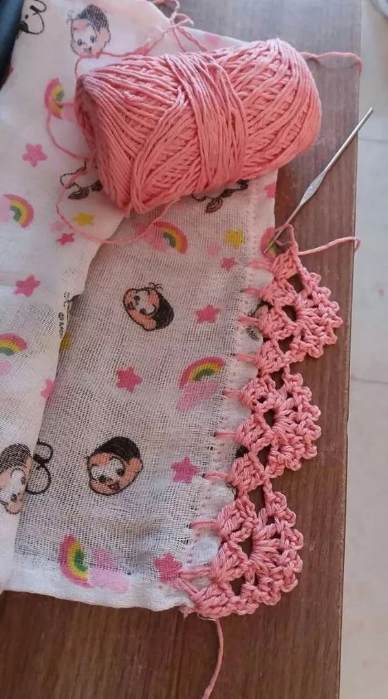 旧毛巾旧床单钩上了花边没想到邻居都要跟着学