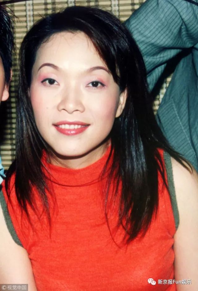 深圳酒吧驻唱就像练习生丨改革开放40周年先锋人物·陈明