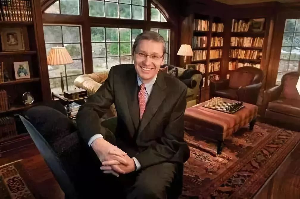 曼昆十大经济学原理: 机会成本 理性人考虑边际量等