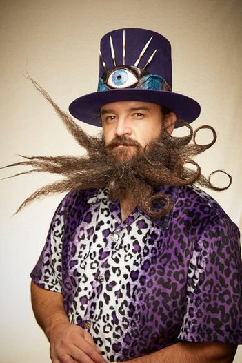 彪形大汉们的选美比赛:2019年美国国家胡子大赛!