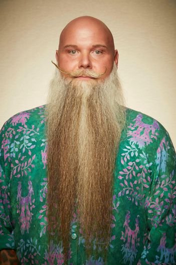 更多胡子作品赏析:而对于那些面部毛发生长迅速的人则可以参加5 o