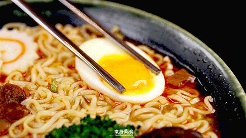 梦时代开了一家丧到没朋友的店,真的丧丧丧丧丧爆了!|福袋|泡面|炒面_