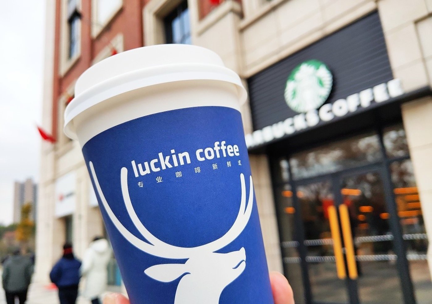 5亿美元融资后,瑞幸咖啡马不停蹄冲刺纳斯达克,被看作是新零售咖啡的
