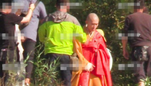 张一山近照曝光,网友:整个一瘦猴