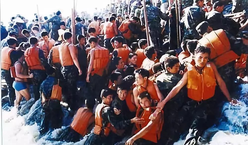 抗洪|战士|秋忙_新浪新闻